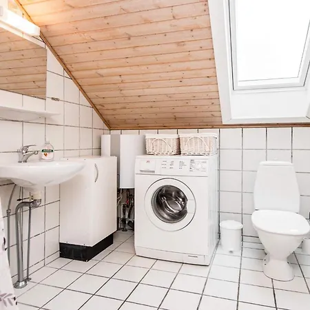 4 Person In R M Apartamento