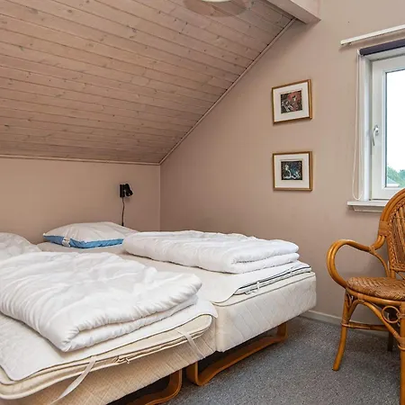 4 Person In R M * Sønderby